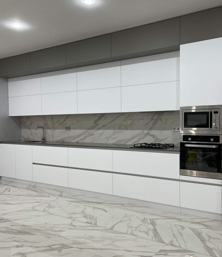 Cuisines moderne en I design intégrée dans un projet d’aménagement intérieur par Nova Star