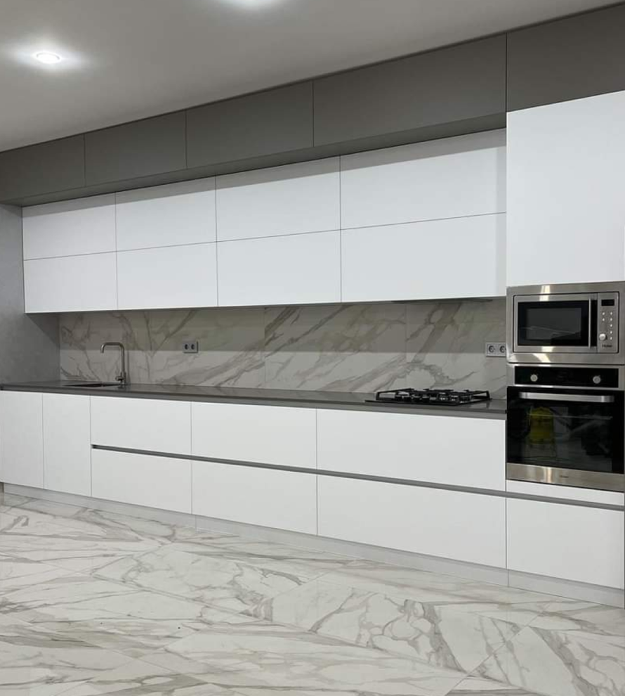 Cuisines moderne en I design intégrée dans un projet d’aménagement intérieur par Nova Star